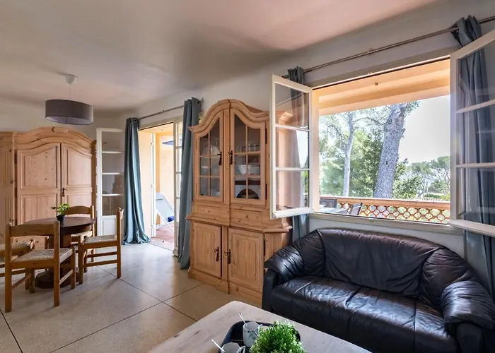 Marysol By Interhome Les Issambres