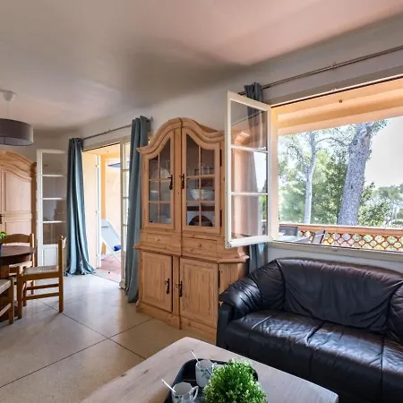 Marysol By Interhome Les Issambres